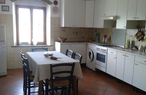 Montecatini Val di Cecina House | B&B Poderone