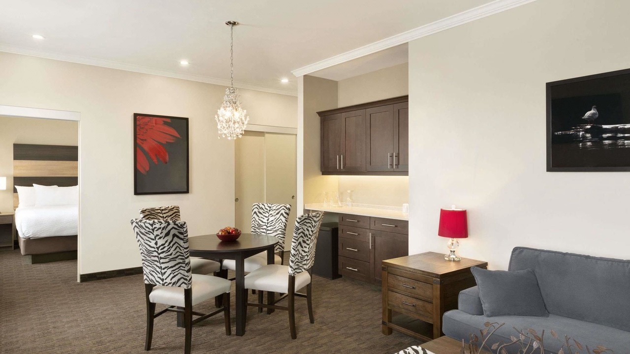 Photo of Livingroom in Lindsay
