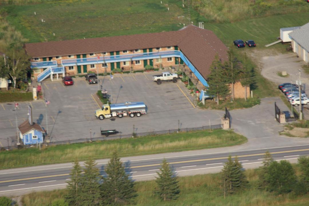 Photo of Others in Lindsay